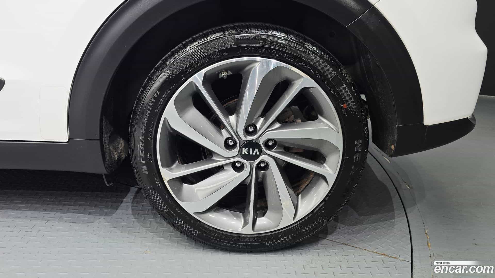 Niro Kia 2017.5-OUTER-031