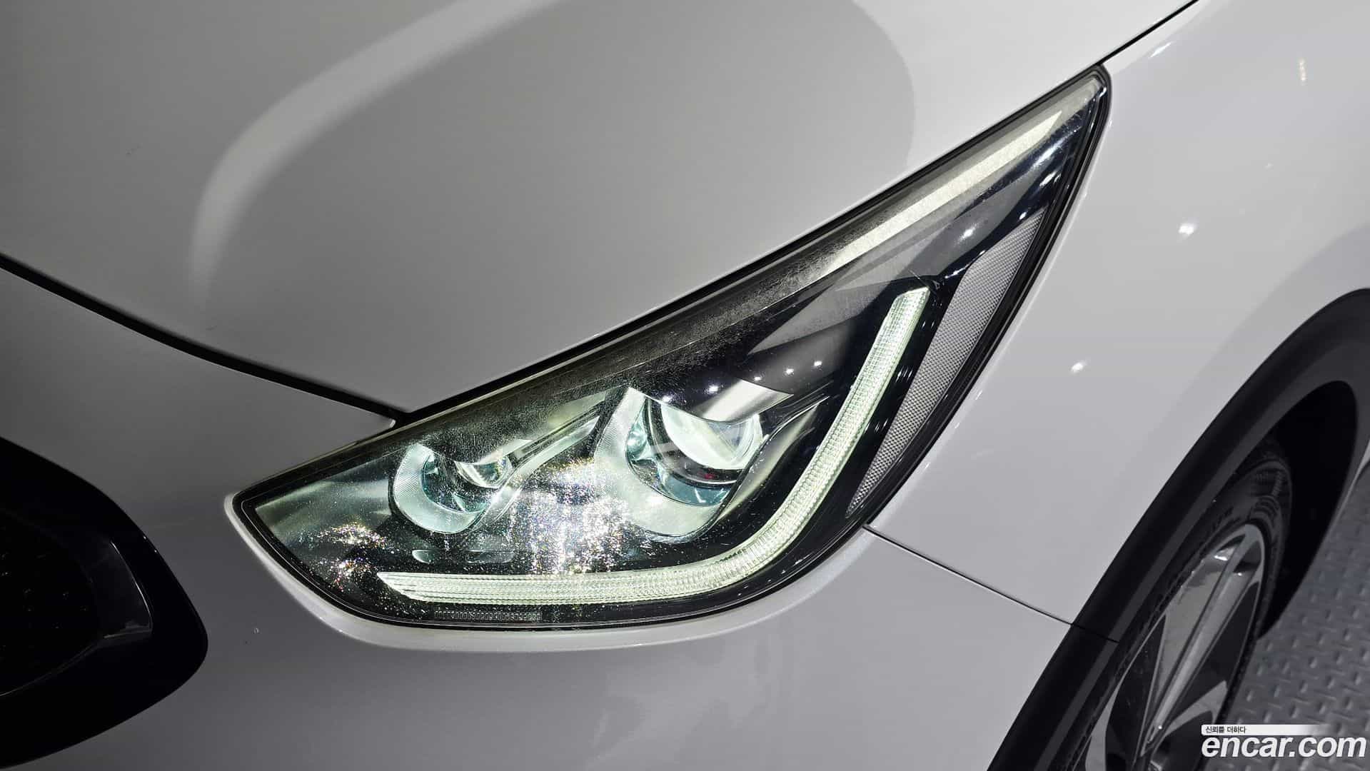 Niro Kia 2017.5-OUTER-032