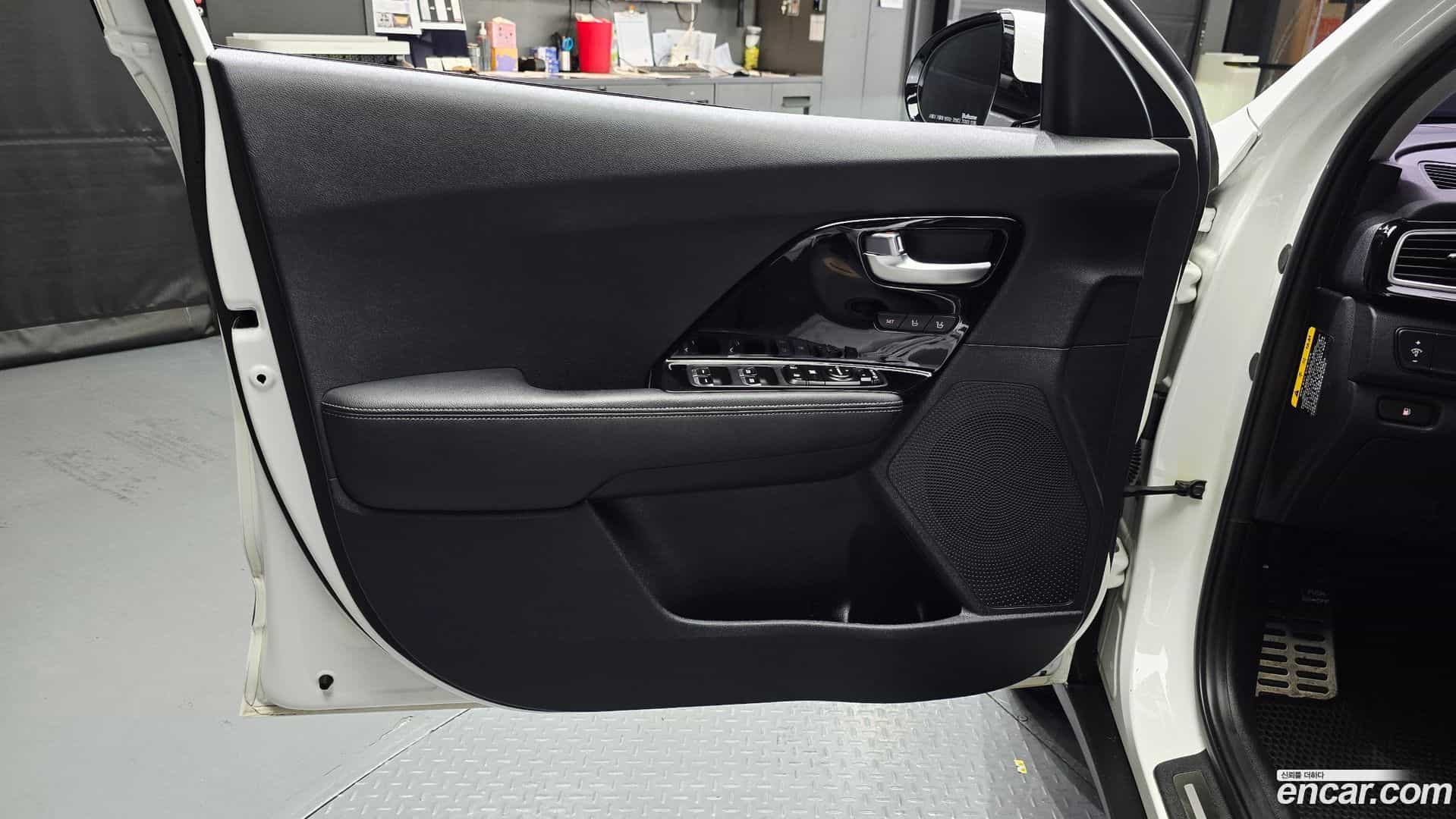 Niro Kia 2017.5-INNER-034