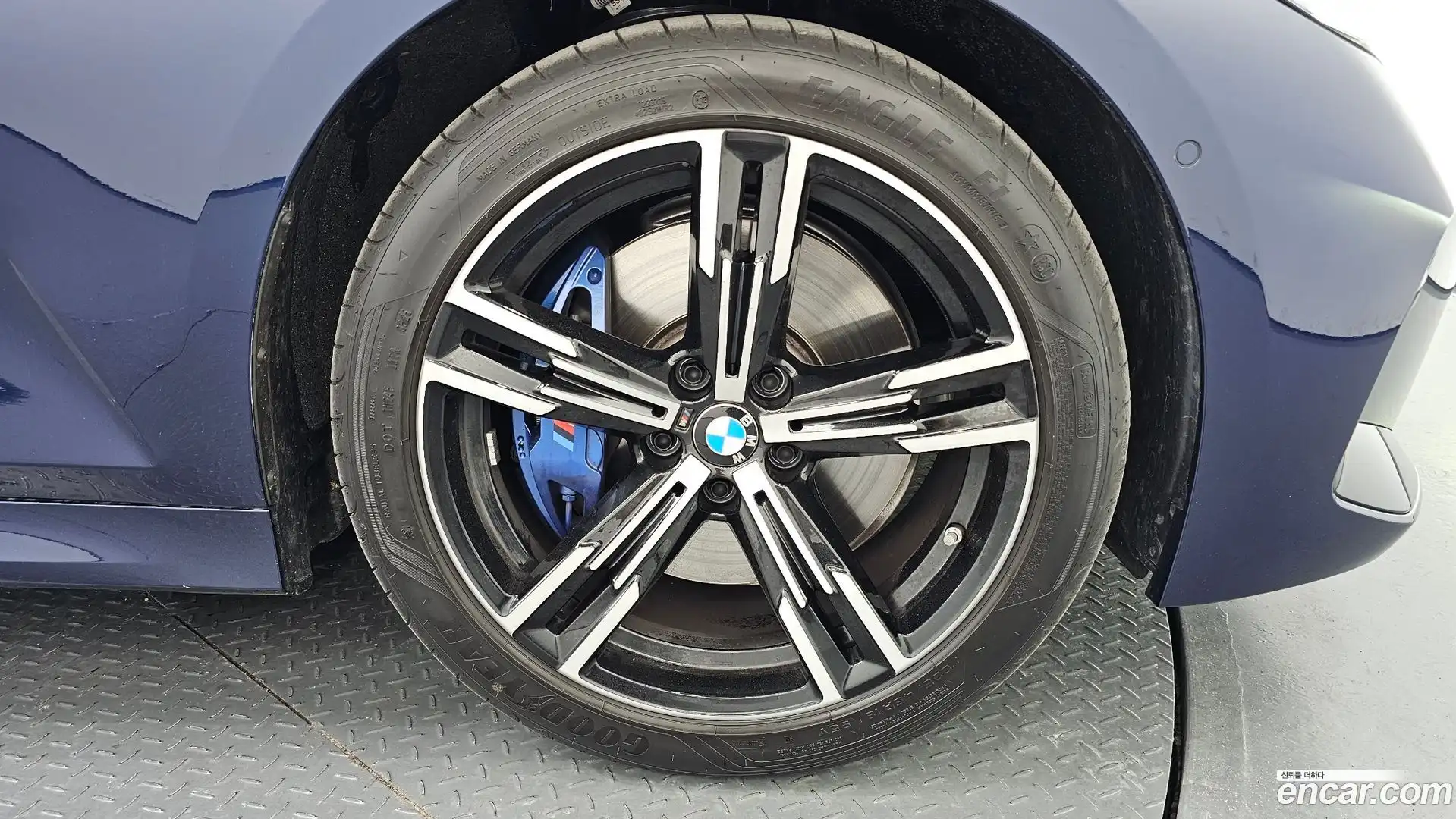3-Series BMW 2025.8-OUTER-031