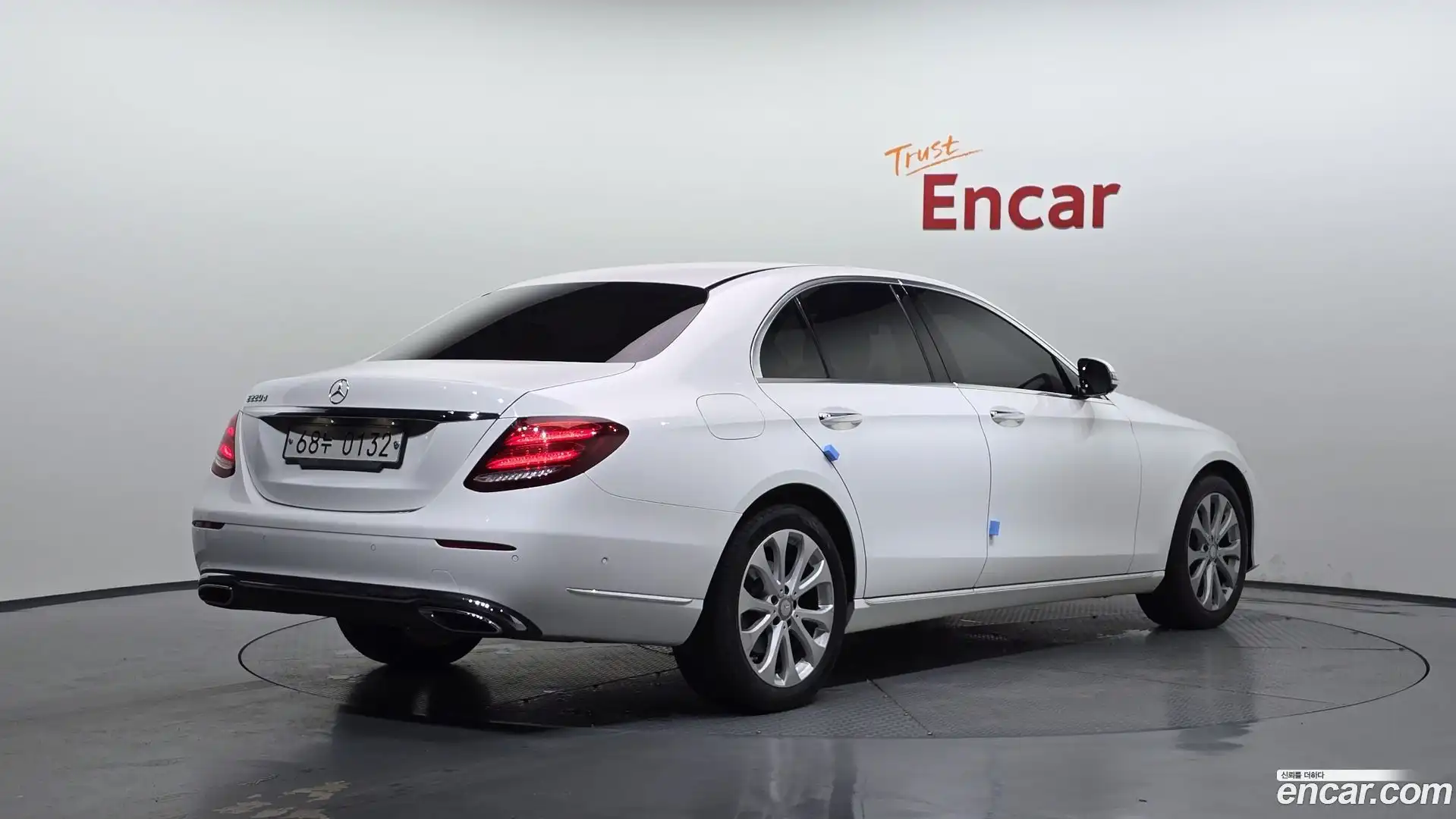 E-Class Mercedes-Benz 2016.10-OUTER-002