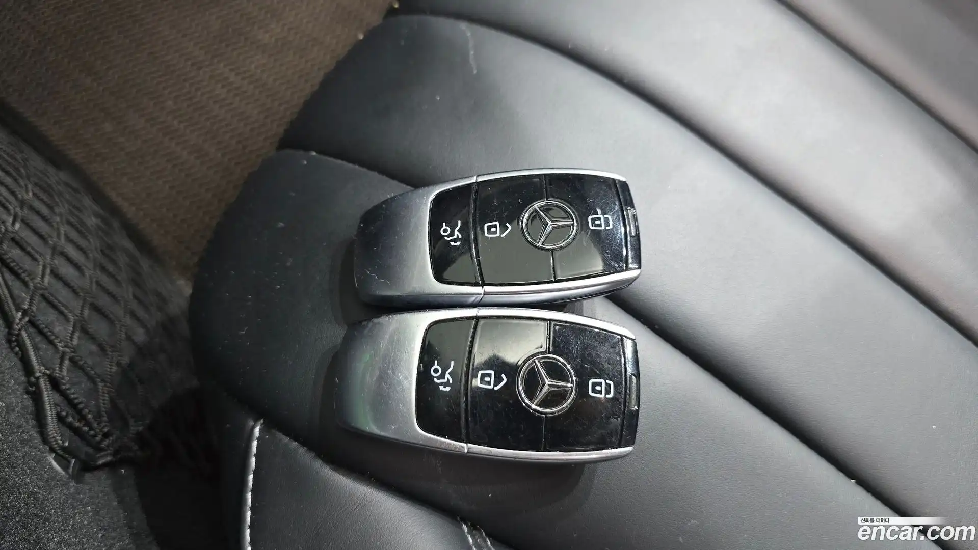 E-Class Mercedes-Benz 2016.10-OPTION-020