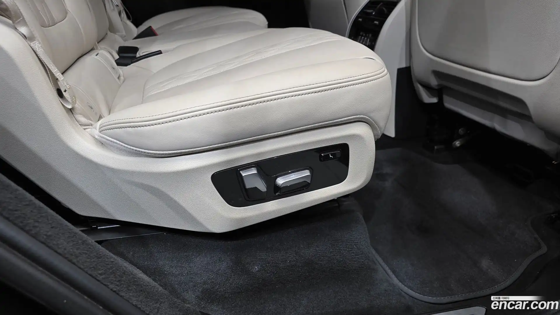 X7 BMW 2022.1-OPTION-045