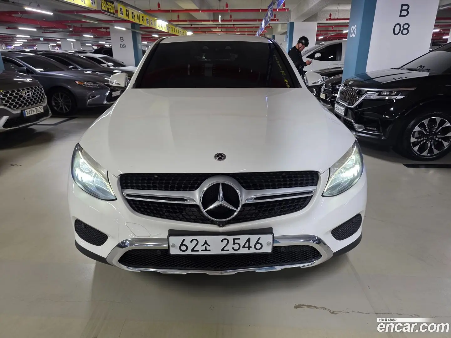 Main__Slider__Photo:GLC-Class Mercedes-Benz 2019.5-0