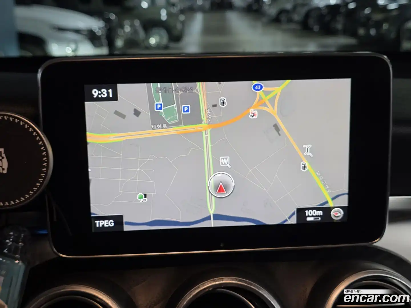 GLC-Class Mercedes-Benz 2019.5-OPTION-015