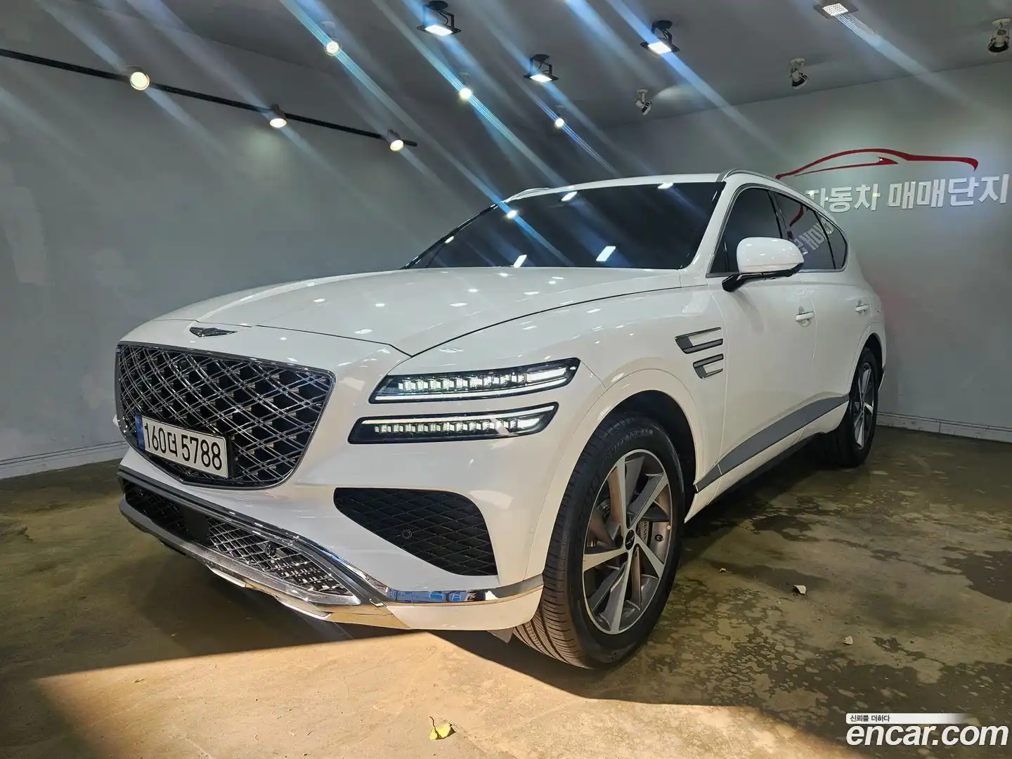 GV80 Genesis 2023.10-OUTER-001