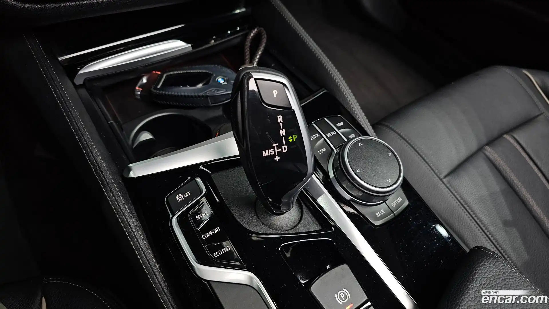 5-Series BMW 2020.4-INNER-009