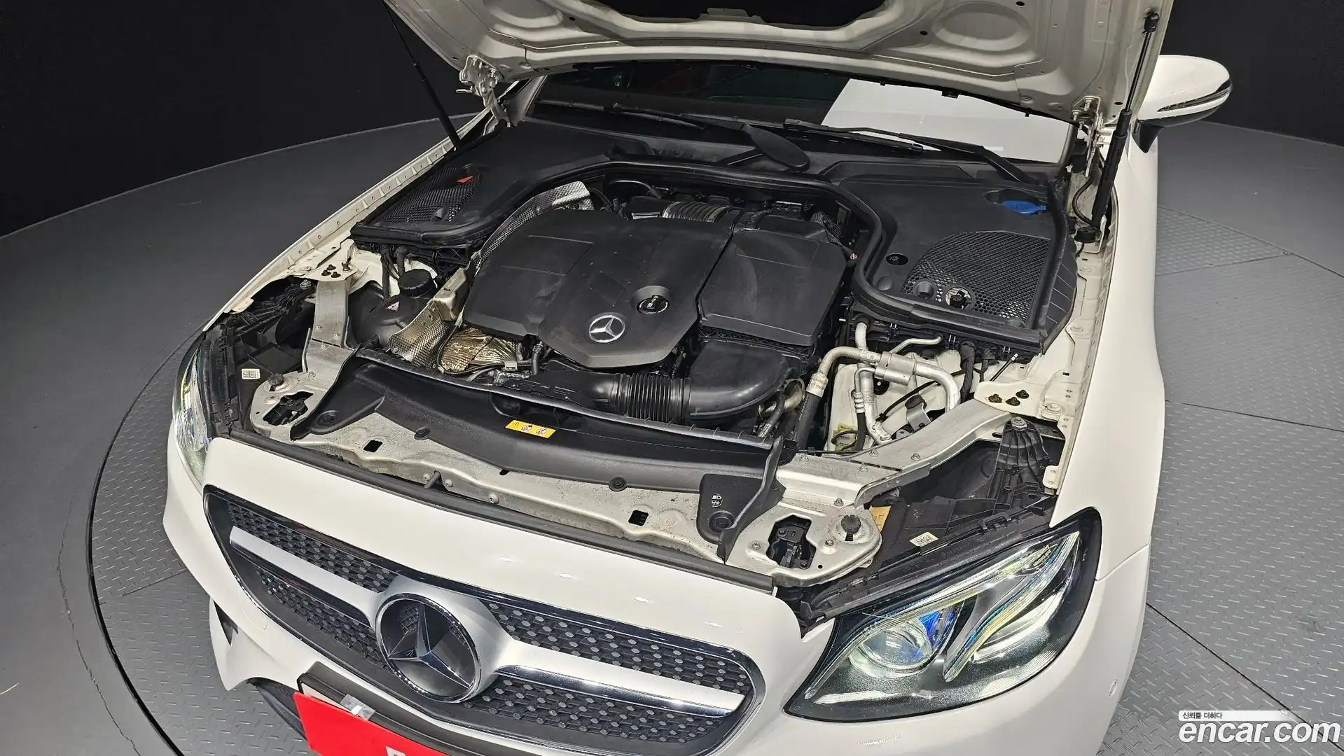 E-Class Mercedes-Benz 2018.11-OUTER-006