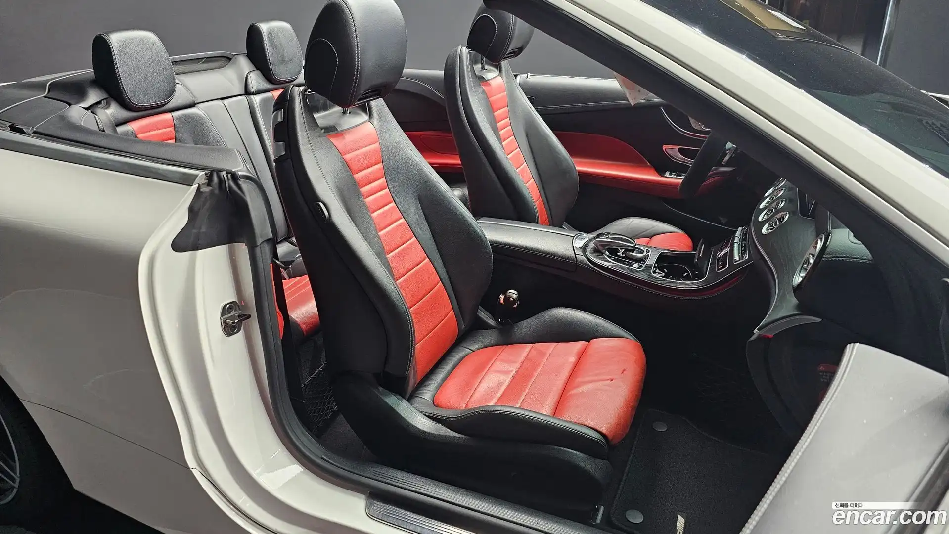E-Class Mercedes-Benz 2018.11-OPTION-016