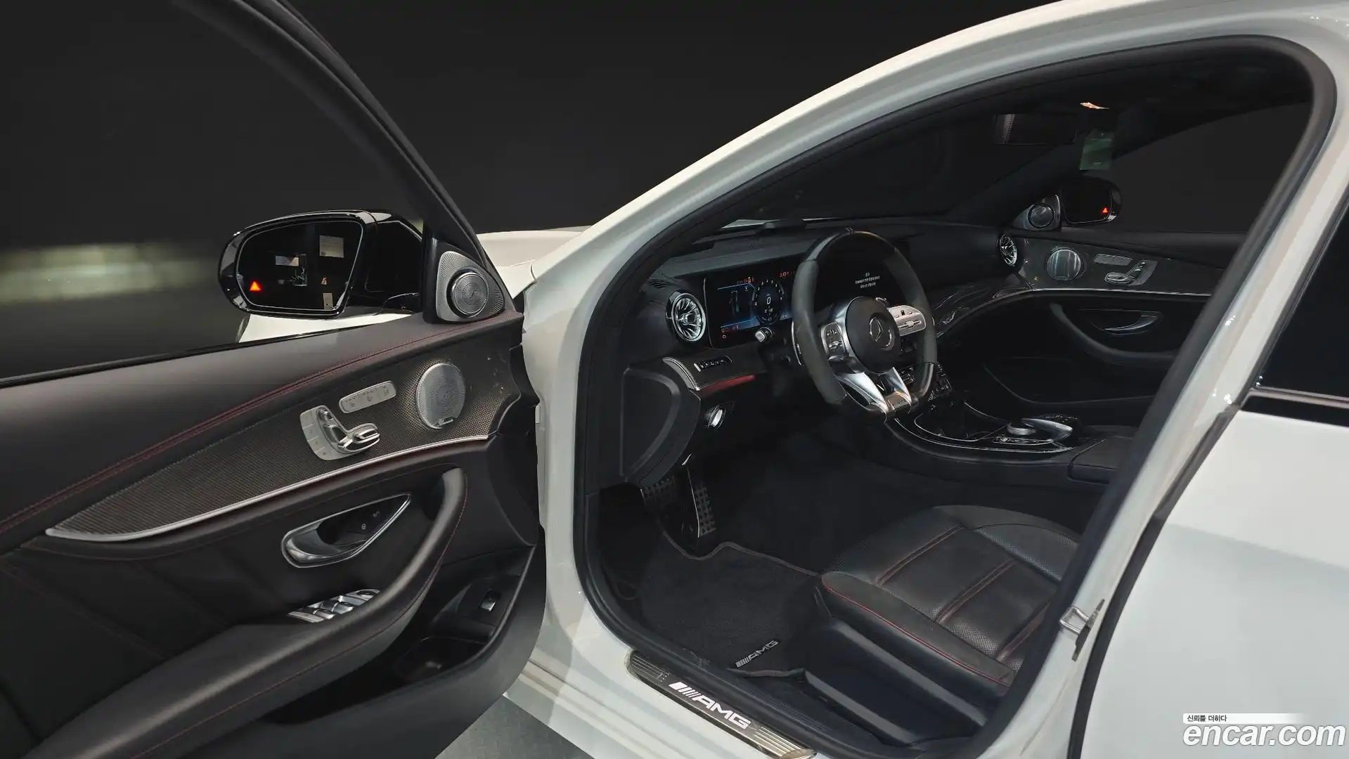 E-Class Mercedes-Benz 2019.11-INNER-010