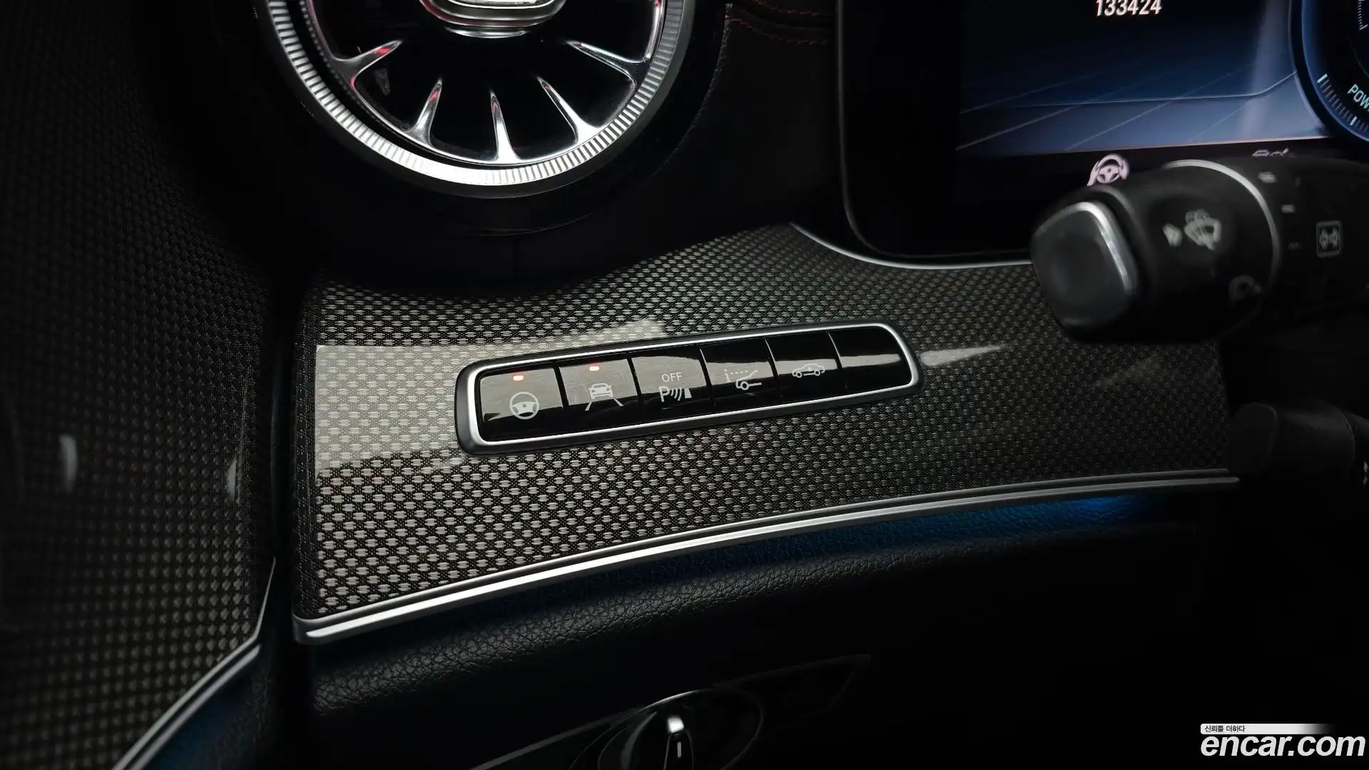 E-Class Mercedes-Benz 2019.11-OPTION-021