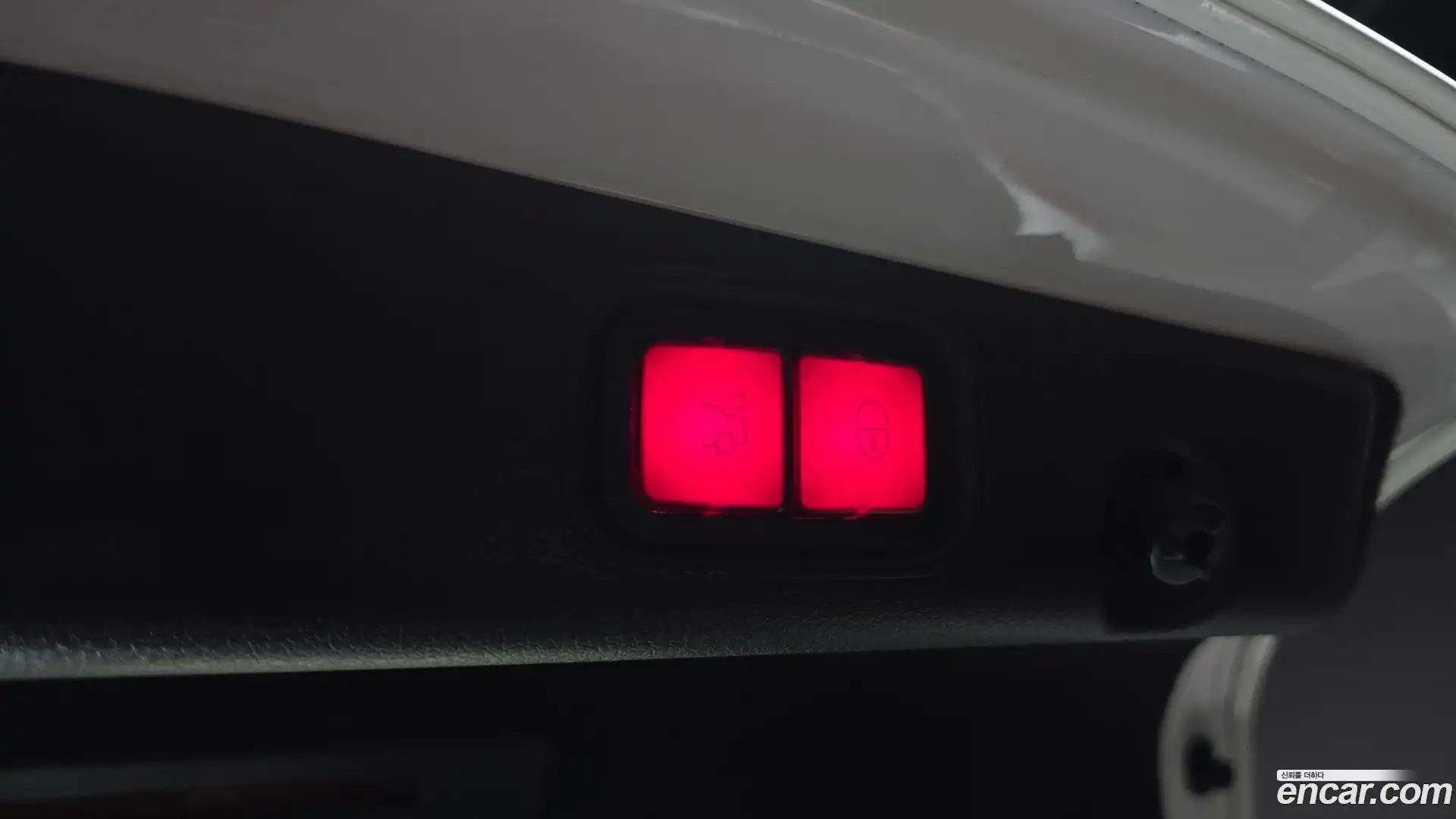 E-Class Mercedes-Benz 2019.11-OPTION-024