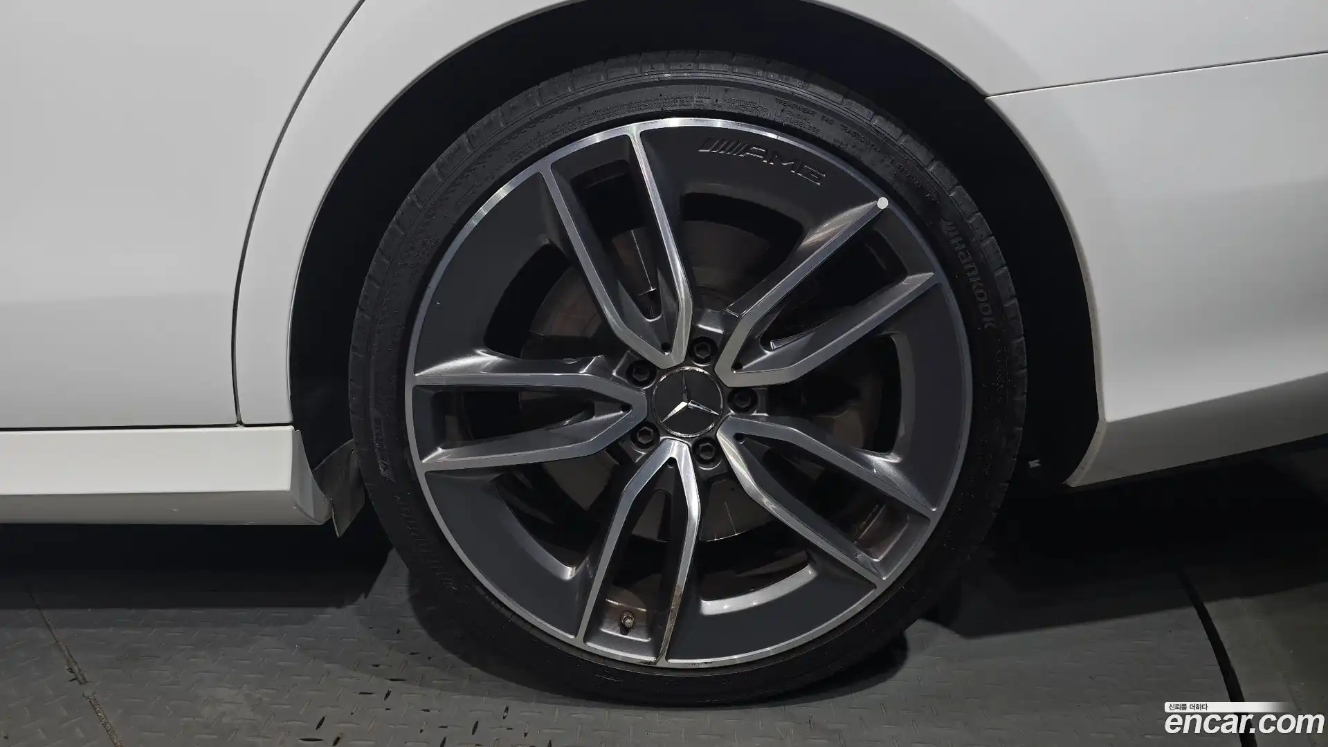 E-Class Mercedes-Benz 2019.11-OUTER-031