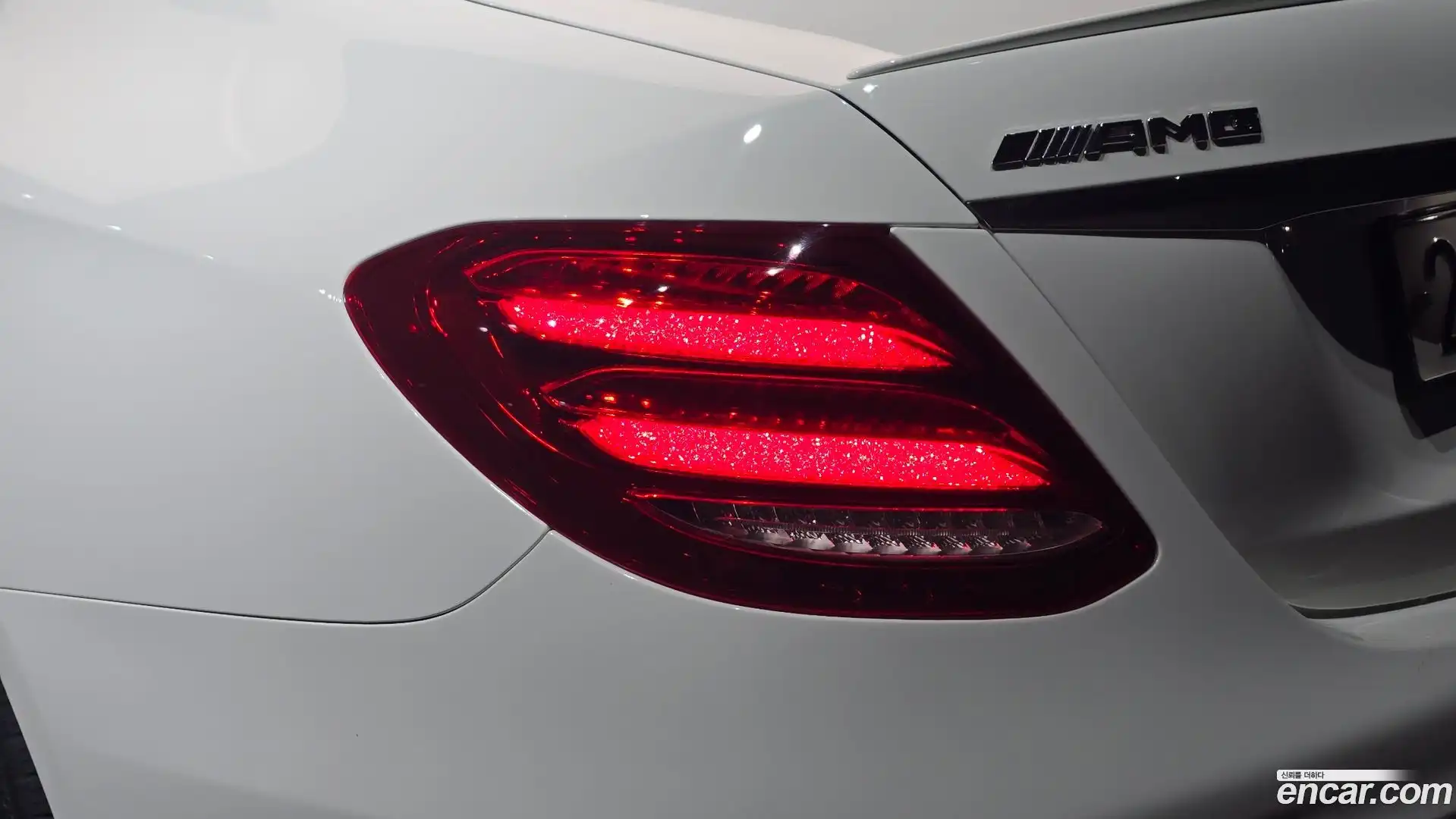 E-Class Mercedes-Benz 2019.11-OUTER-033