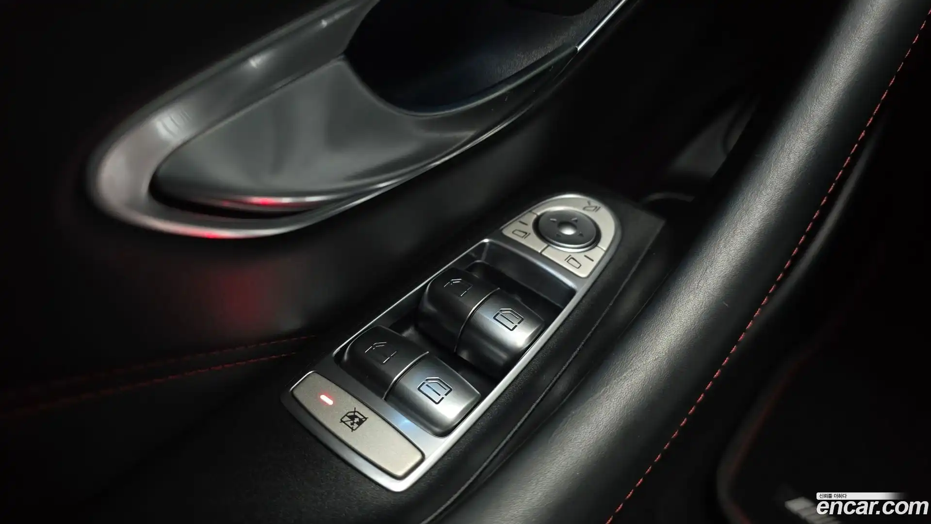 E-Class Mercedes-Benz 2019.11-OPTION-042