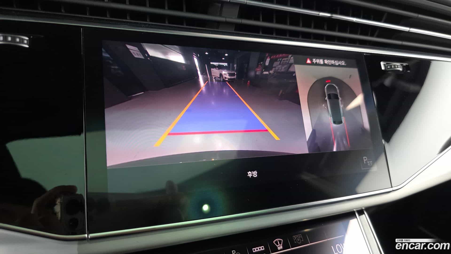 Q8 Audi 2022.7-OPTION-019