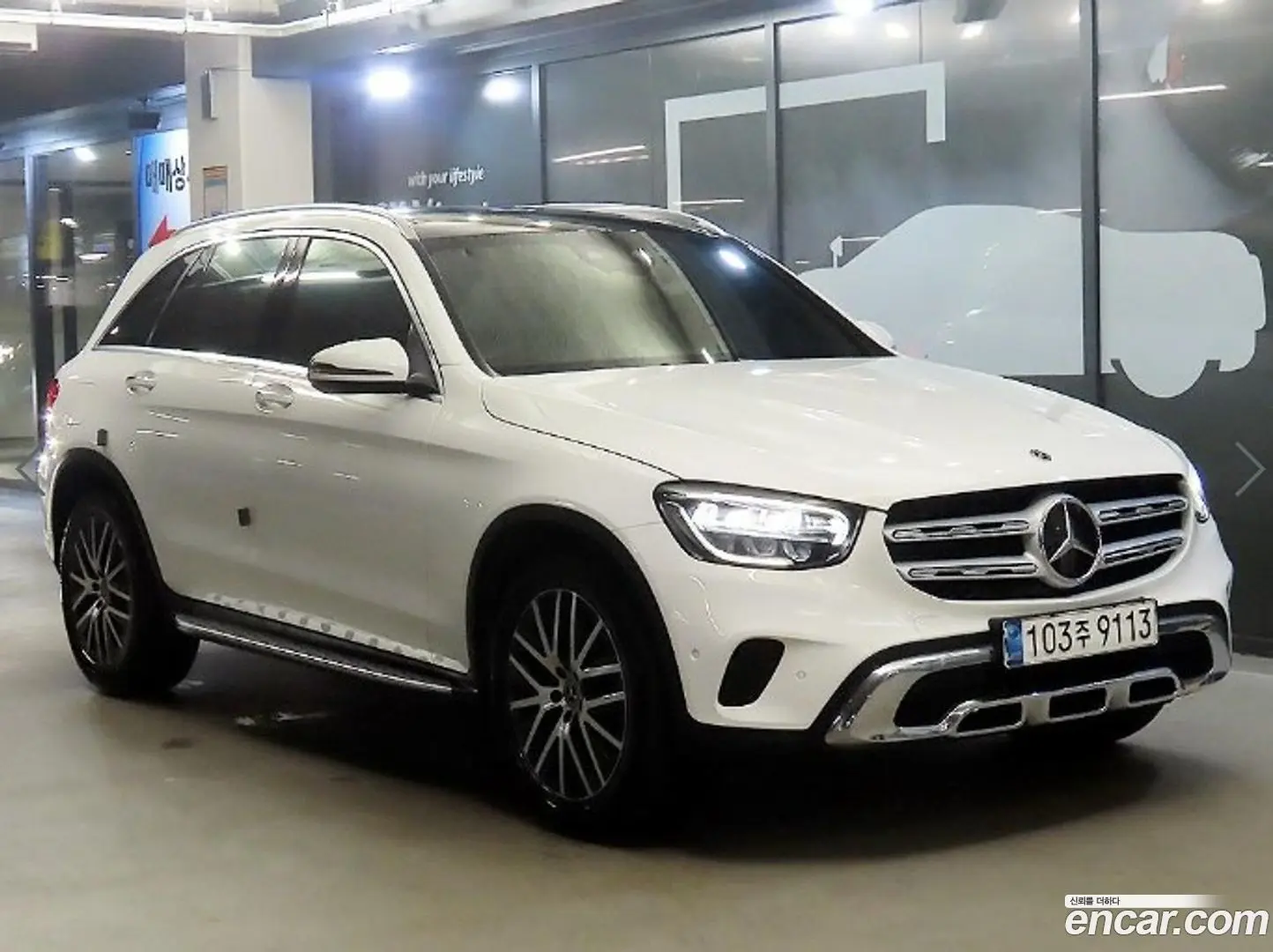 Main__Slider__Photo:GLC-Class Mercedes-Benz 2021.3-0