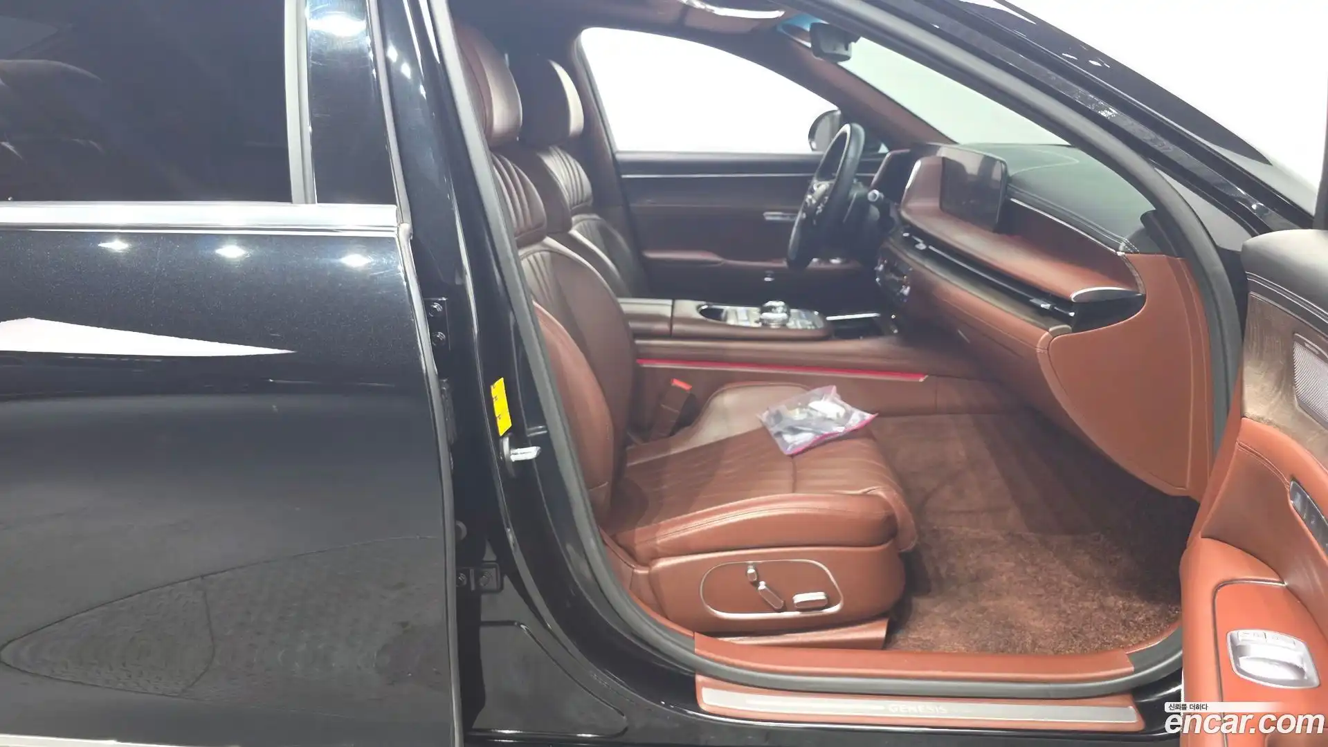 G90 Genesis 2022.3-INNER-036