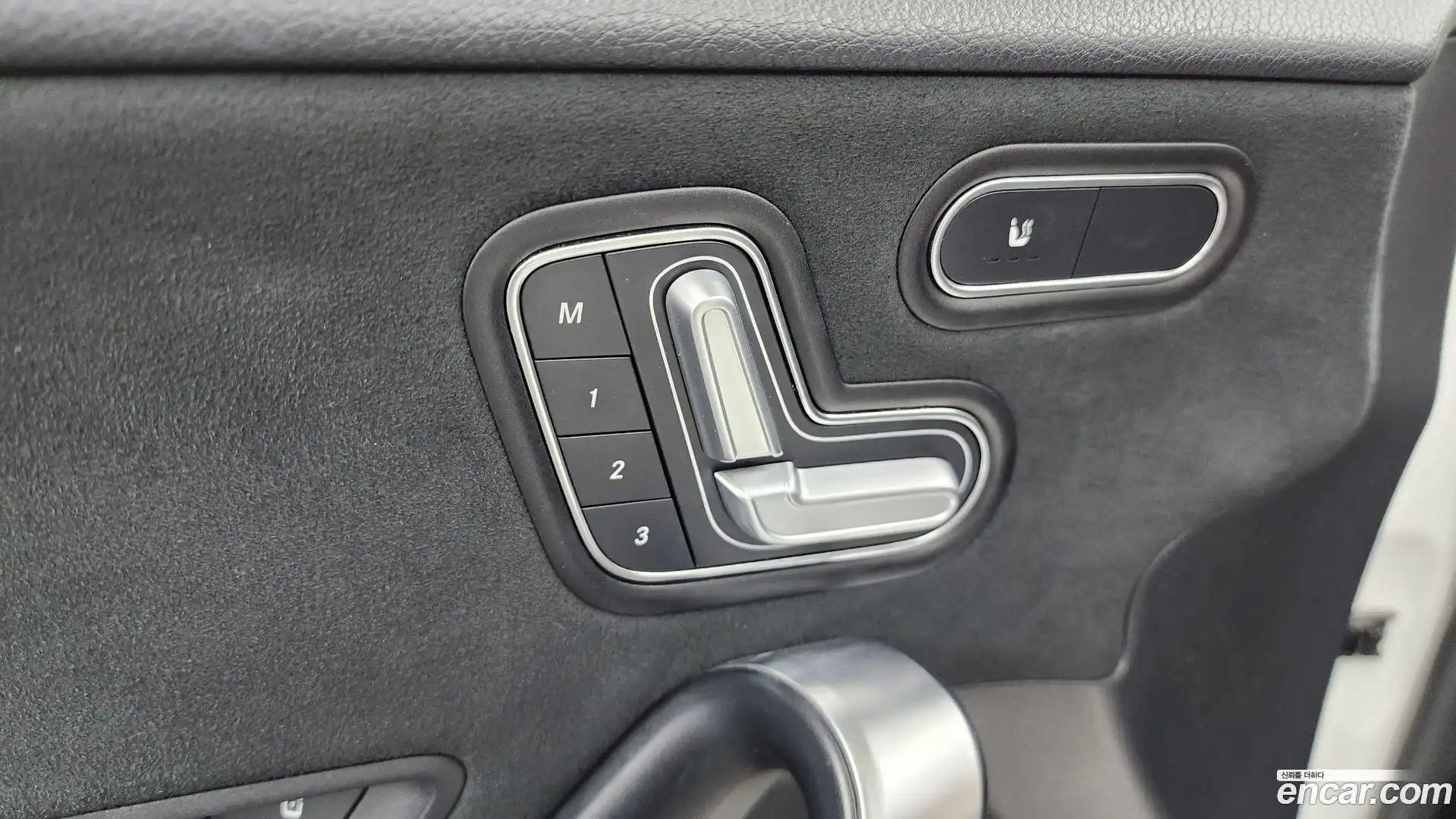 A-Class Mercedes-Benz 2020.9-OPTION-023