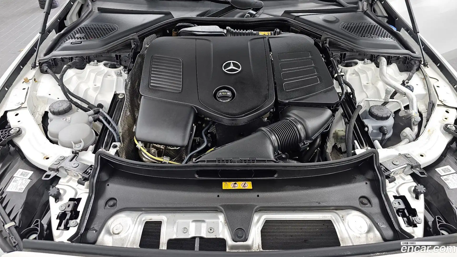 E-Class Mercedes-Benz 2025.2-OUTER-006