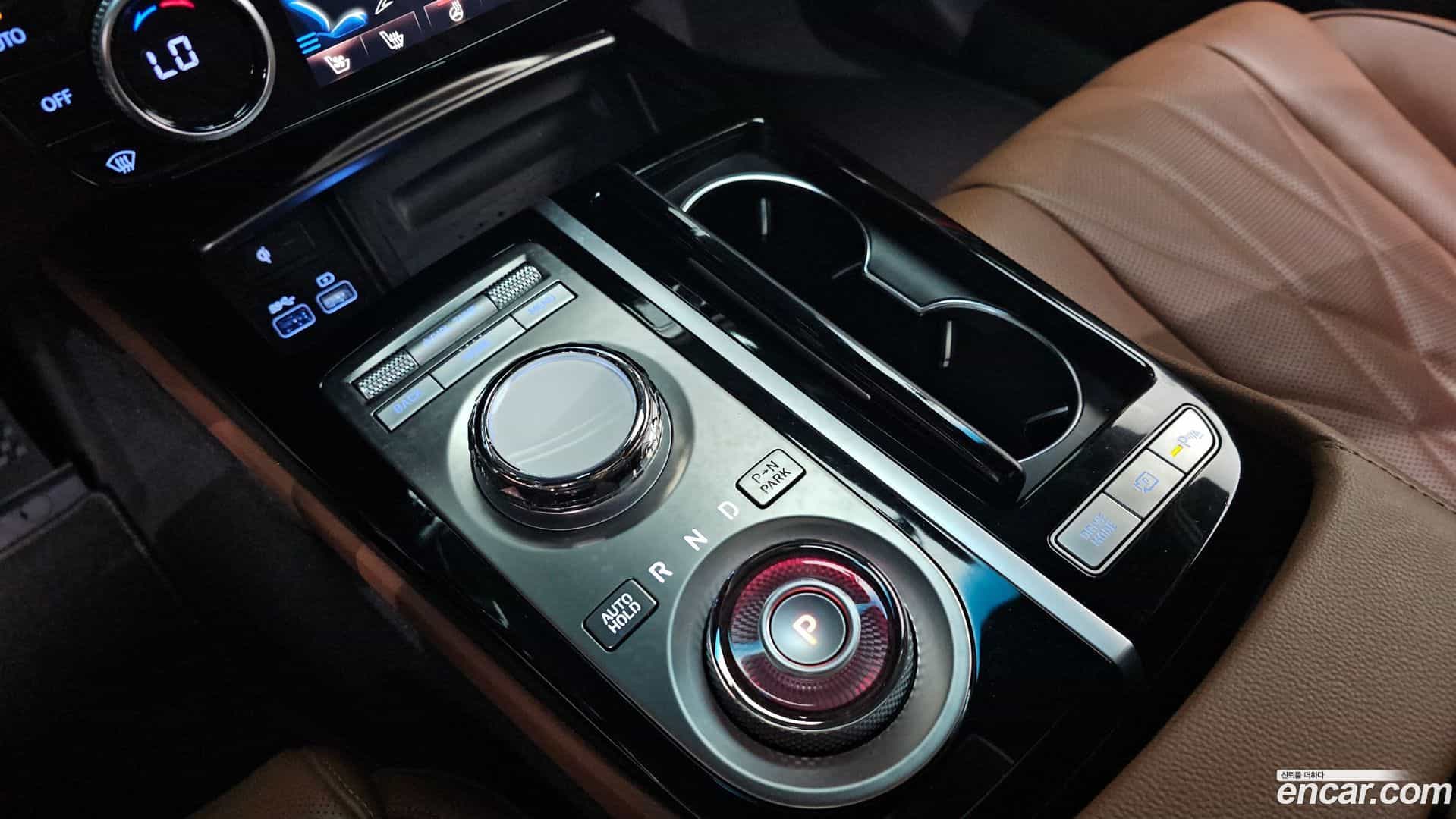 G80 Genesis 2023.3-INNER-009