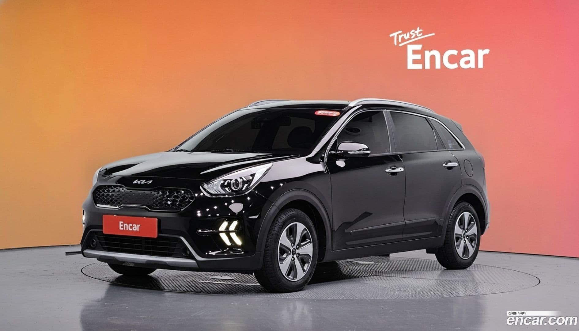 Main__Slider__Photo:Niro Kia 2021.9-0