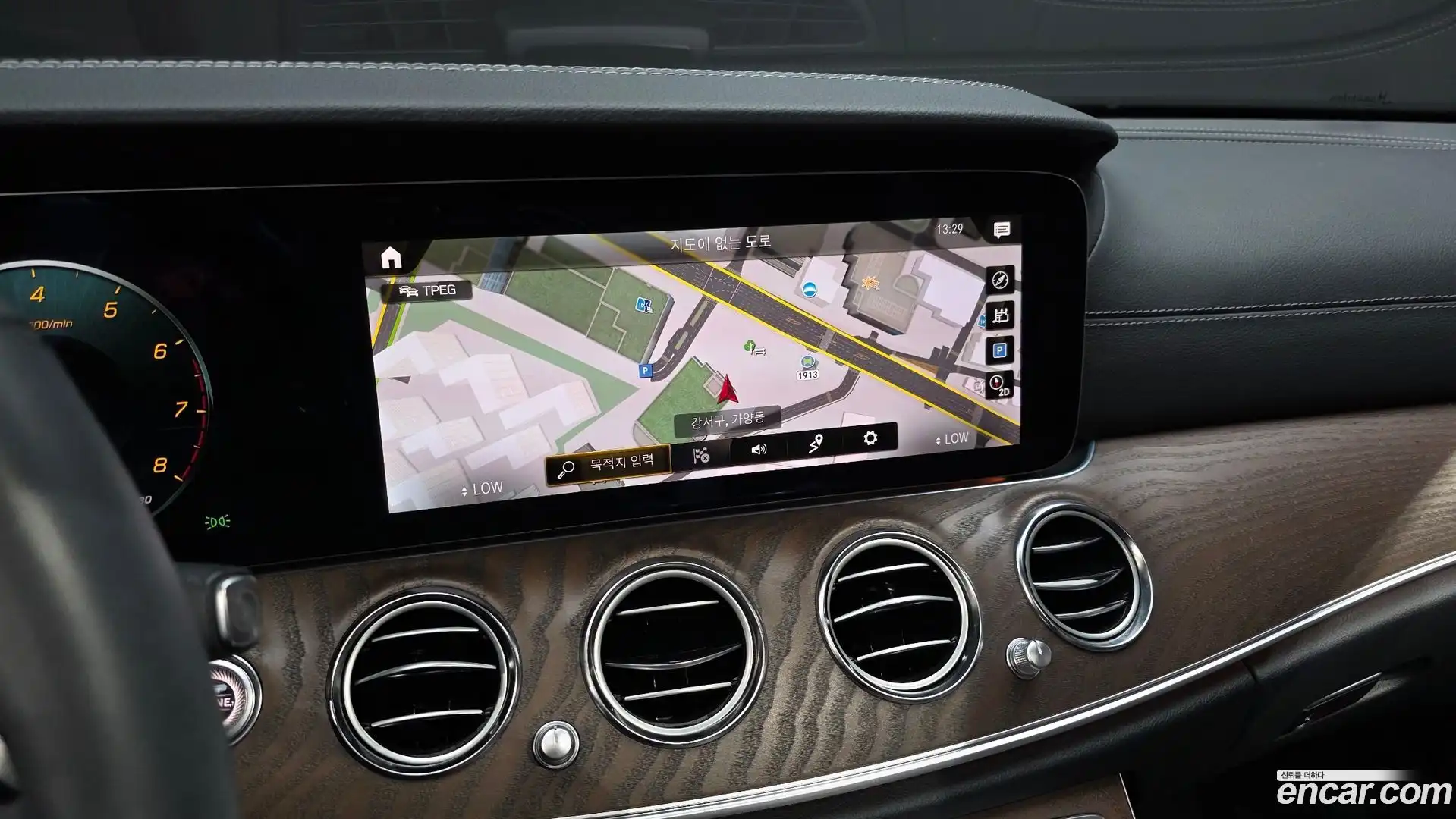 E-Class Mercedes-Benz 2023.8-OPTION-019