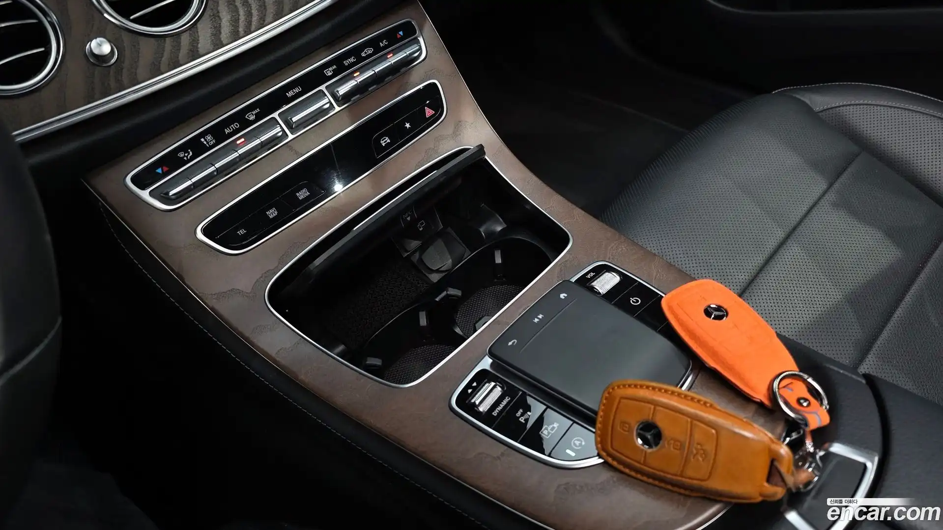 E-Class Mercedes-Benz 2023.8-OPTION-021
