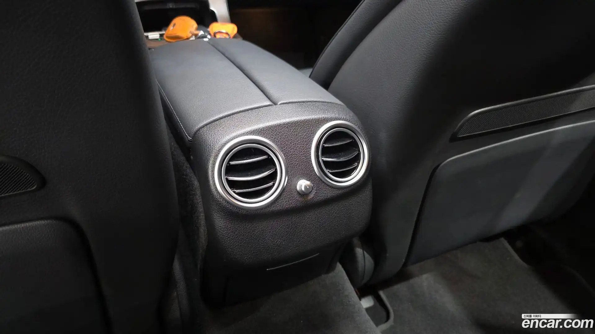E-Class Mercedes-Benz 2023.8-OPTION-044