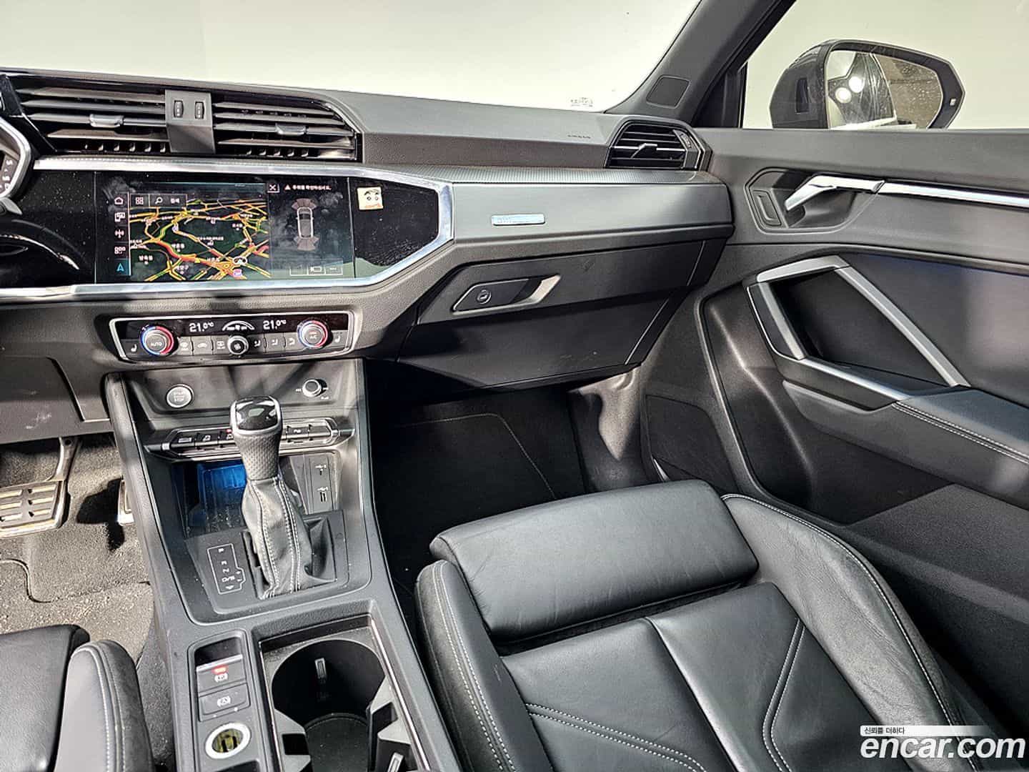 Q3 Audi 2020.11-INNER-010