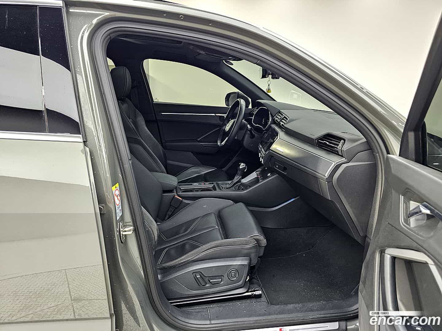 Q3 Audi 2020.11-OPTION-015