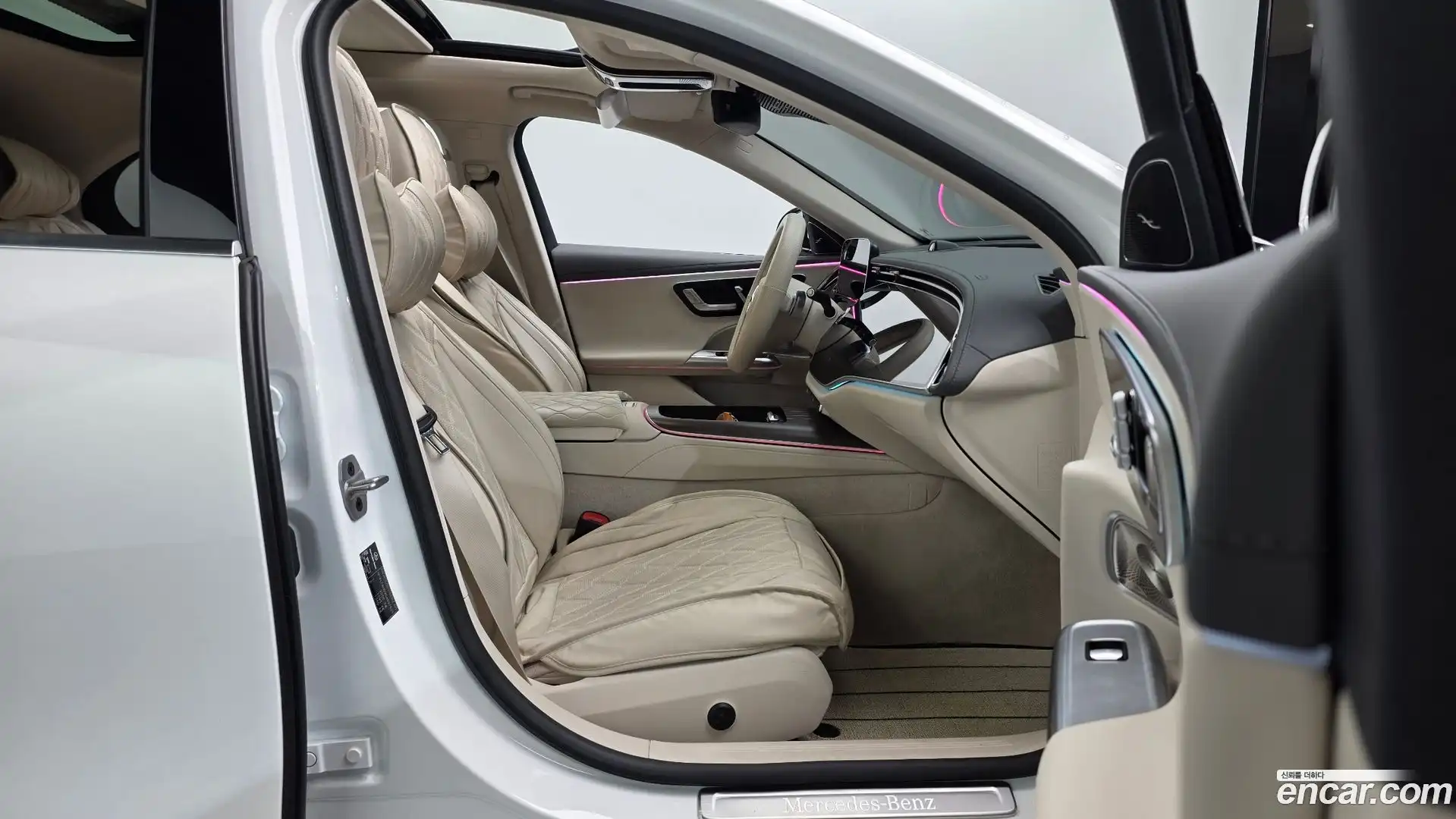 E-Class Mercedes-Benz 2024.11-INNER-036