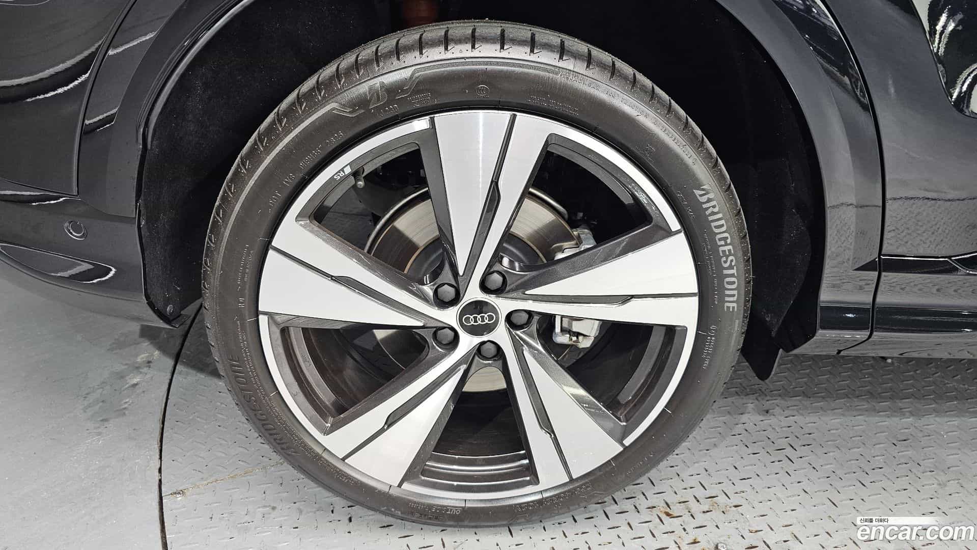Q5 Audi 2025.9-OUTER-005