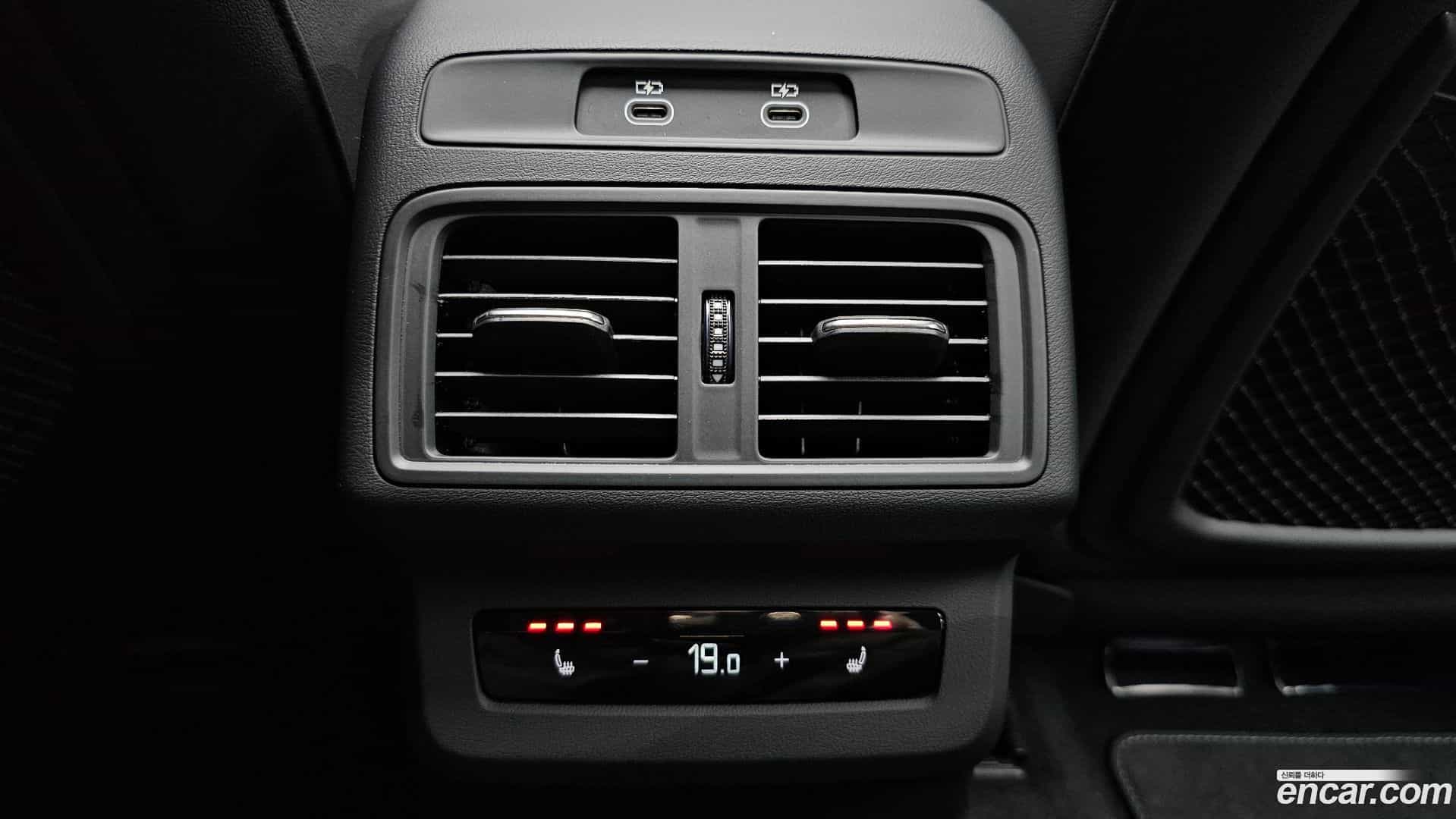 Q5 Audi 2025.9-OPTION-021