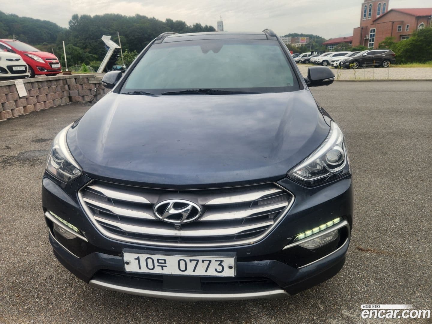 Main__Slider__Photo:Santafe Hyundai 2016.4-0