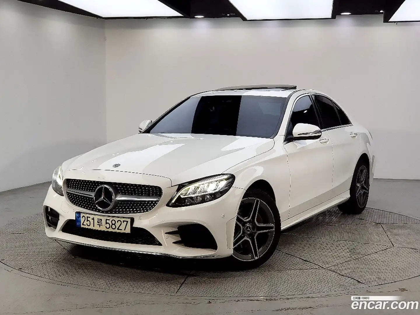 C-Class Mercedes-Benz 2019.3-OUTER-001