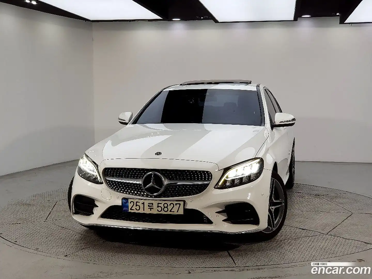 C-Class Mercedes-Benz 2019.3-OUTER-002