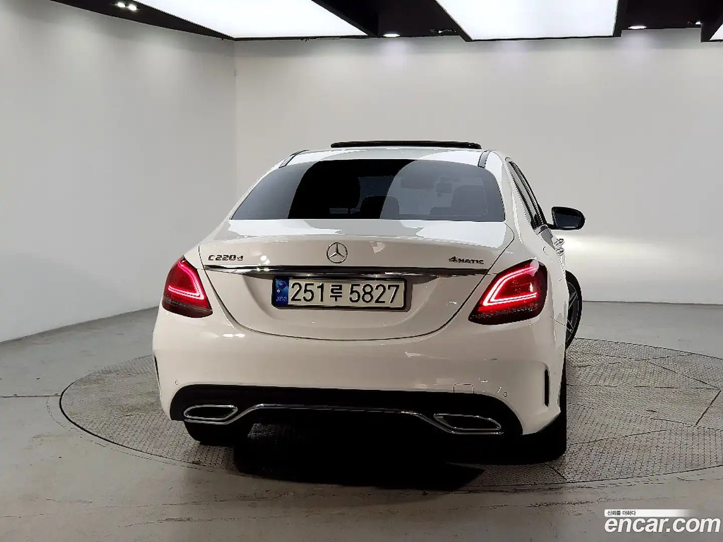 C-Class Mercedes-Benz 2019.3-OUTER-003