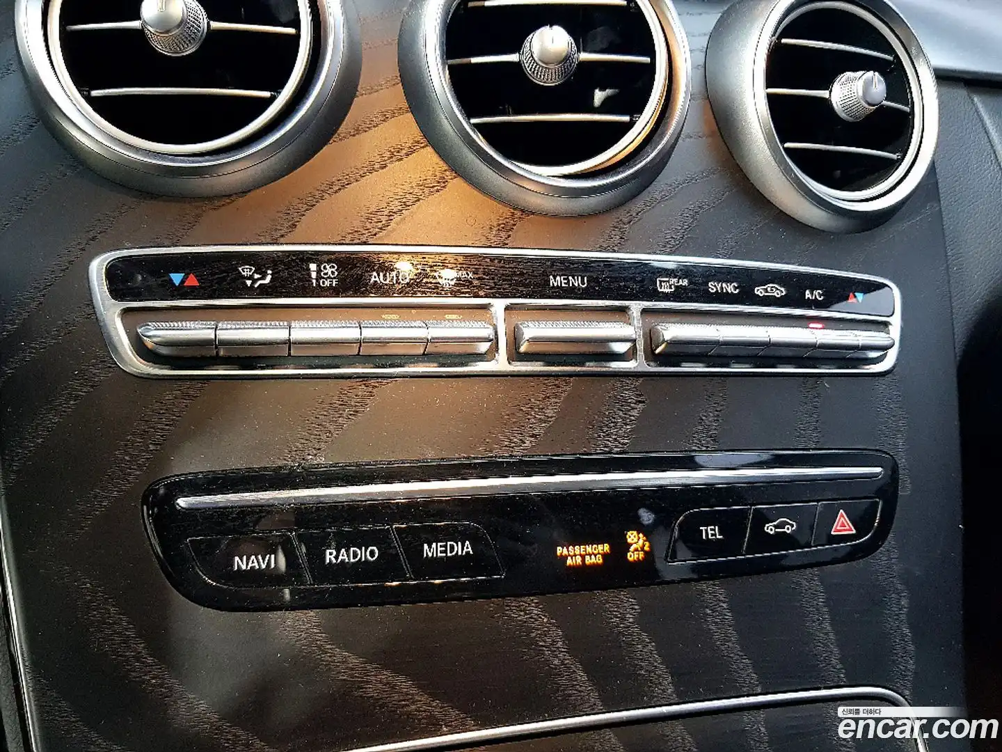 C-Class Mercedes-Benz 2019.3-OPTION-015