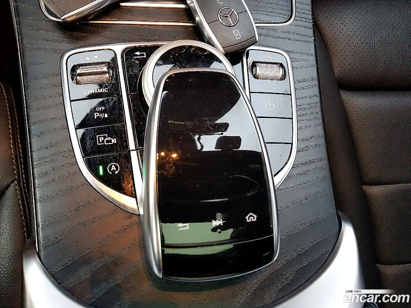 C-Class Mercedes-Benz 2019.3-OPTION-017