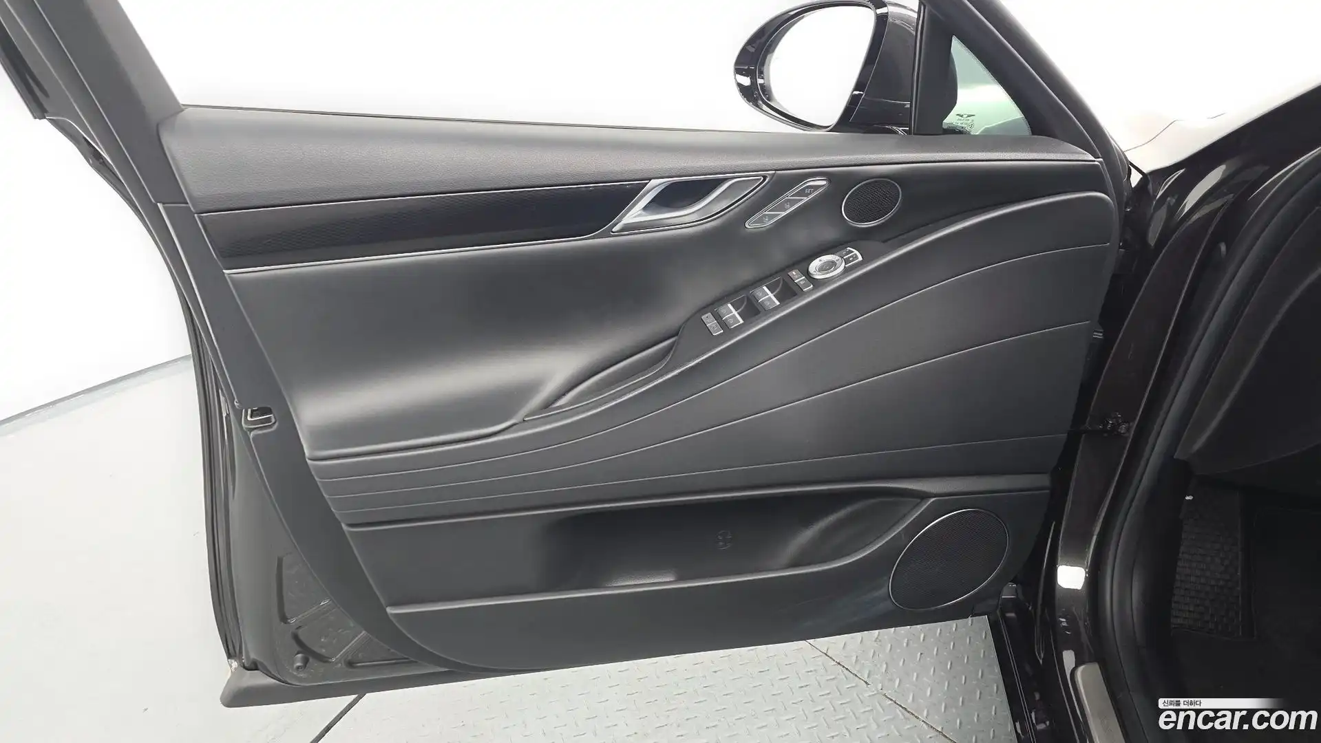 G80 Genesis 2024.6-INNER-034