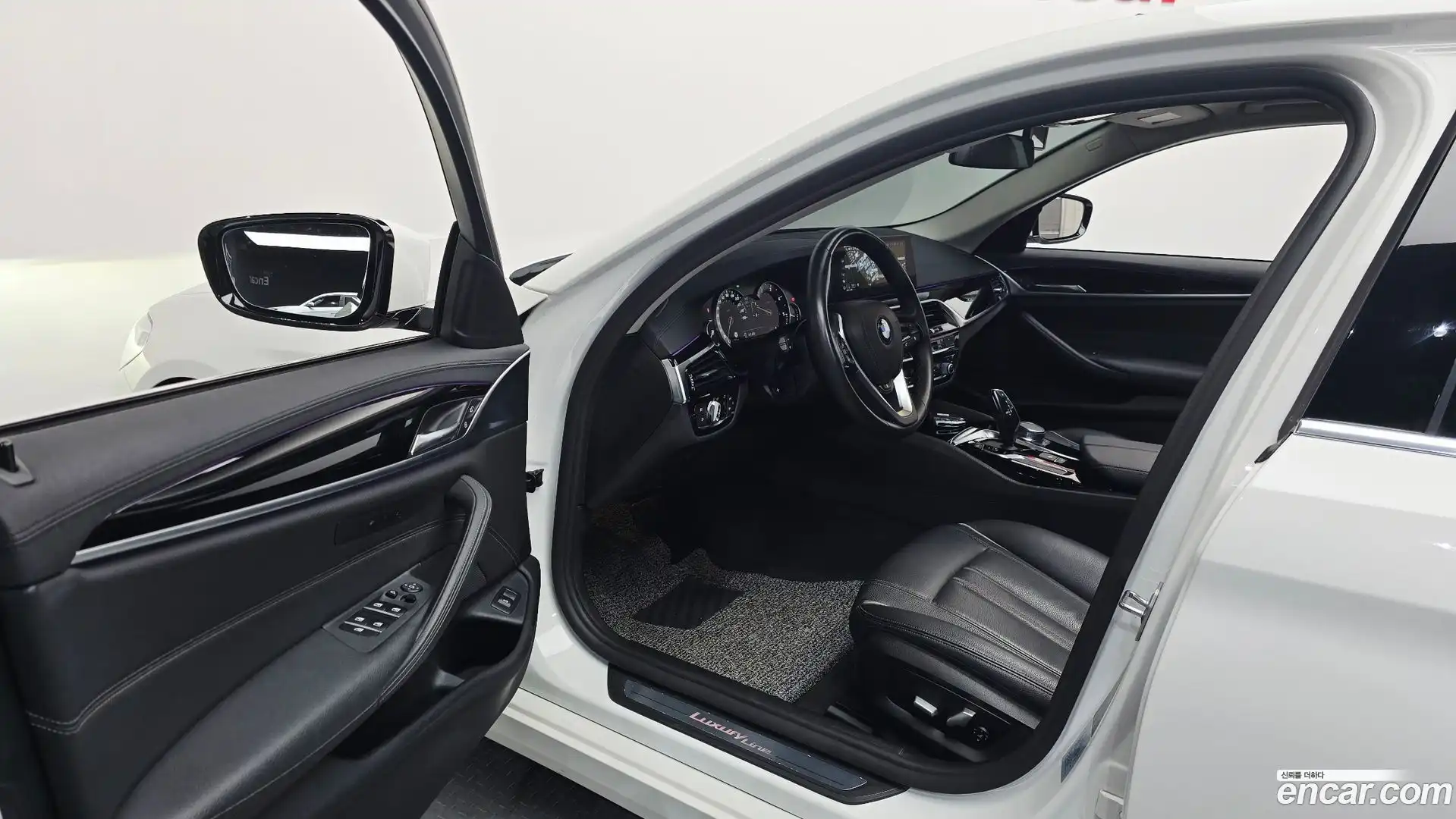 5-Series BMW 2018.1-INNER-010