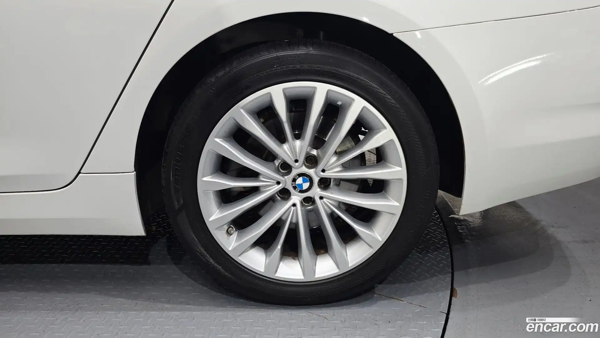 5-Series BMW 2018.1-OUTER-031