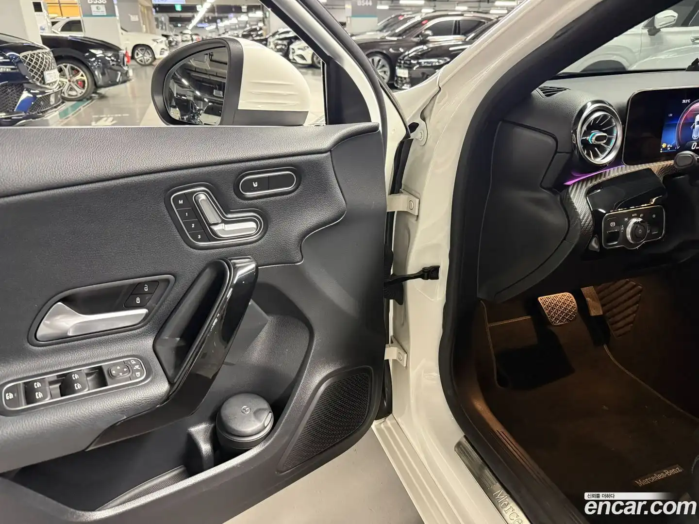 A-Class Mercedes-Benz 2020.5-OPTION-015