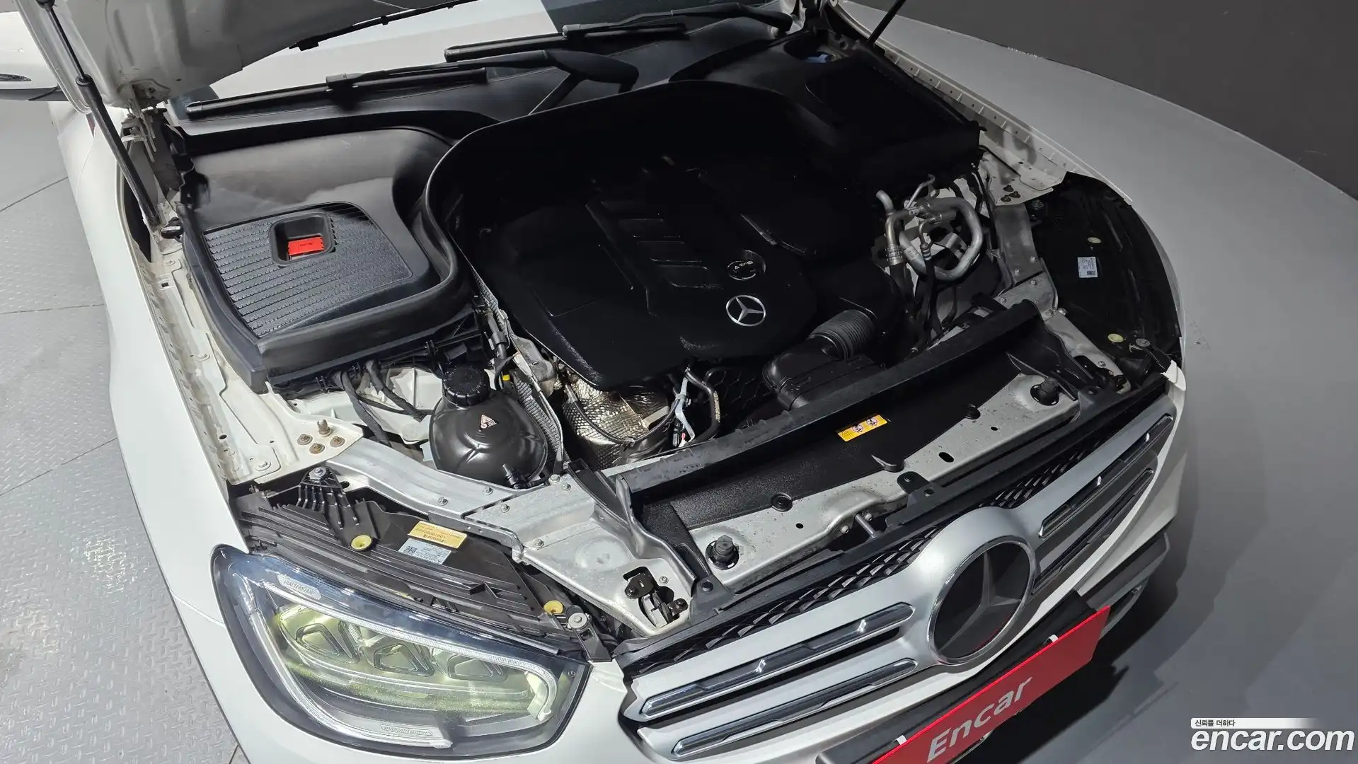 GLC-Class Mercedes-Benz 2021.2-OUTER-006