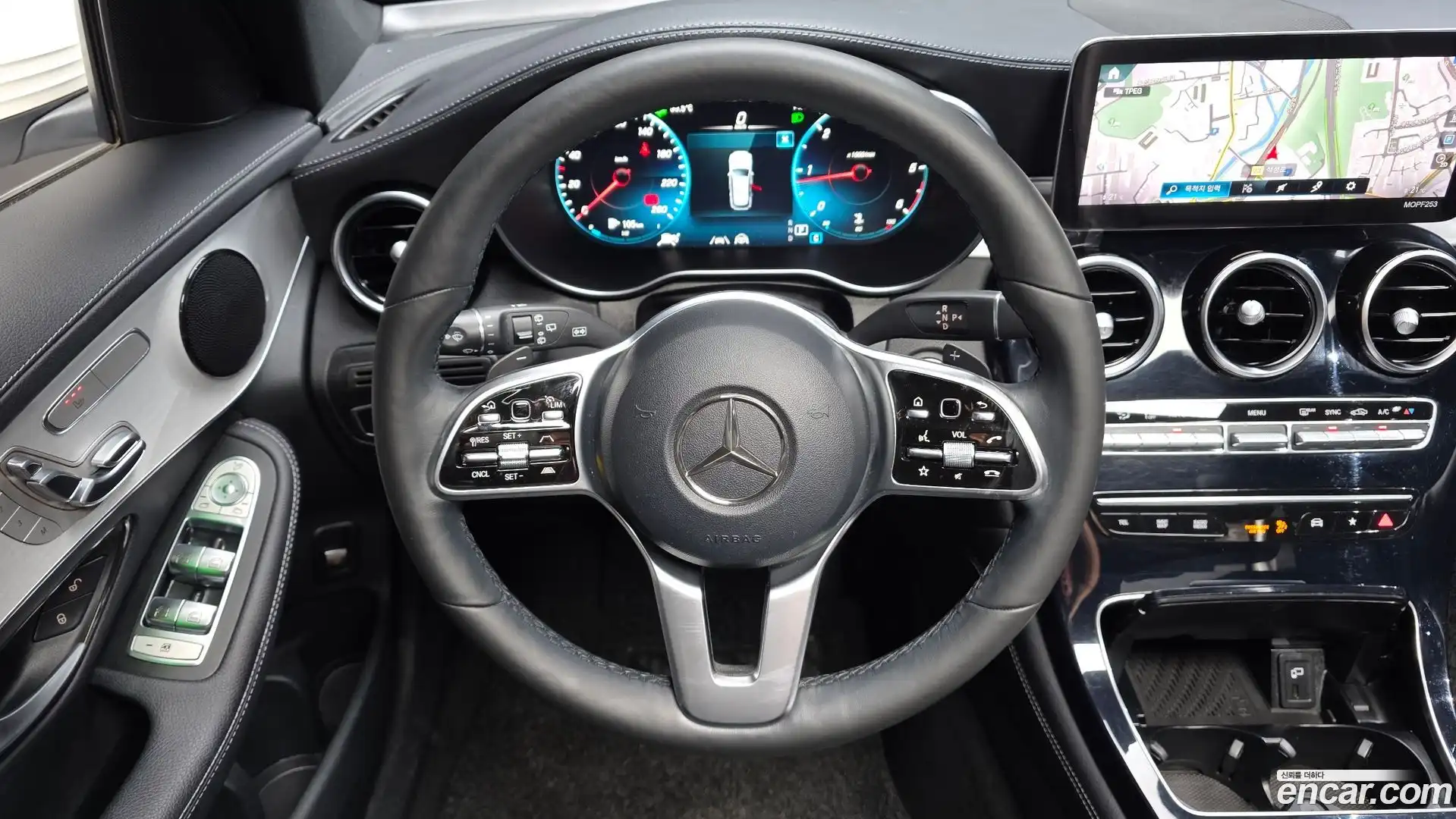 GLC-Class Mercedes-Benz 2021.2-OPTION-018