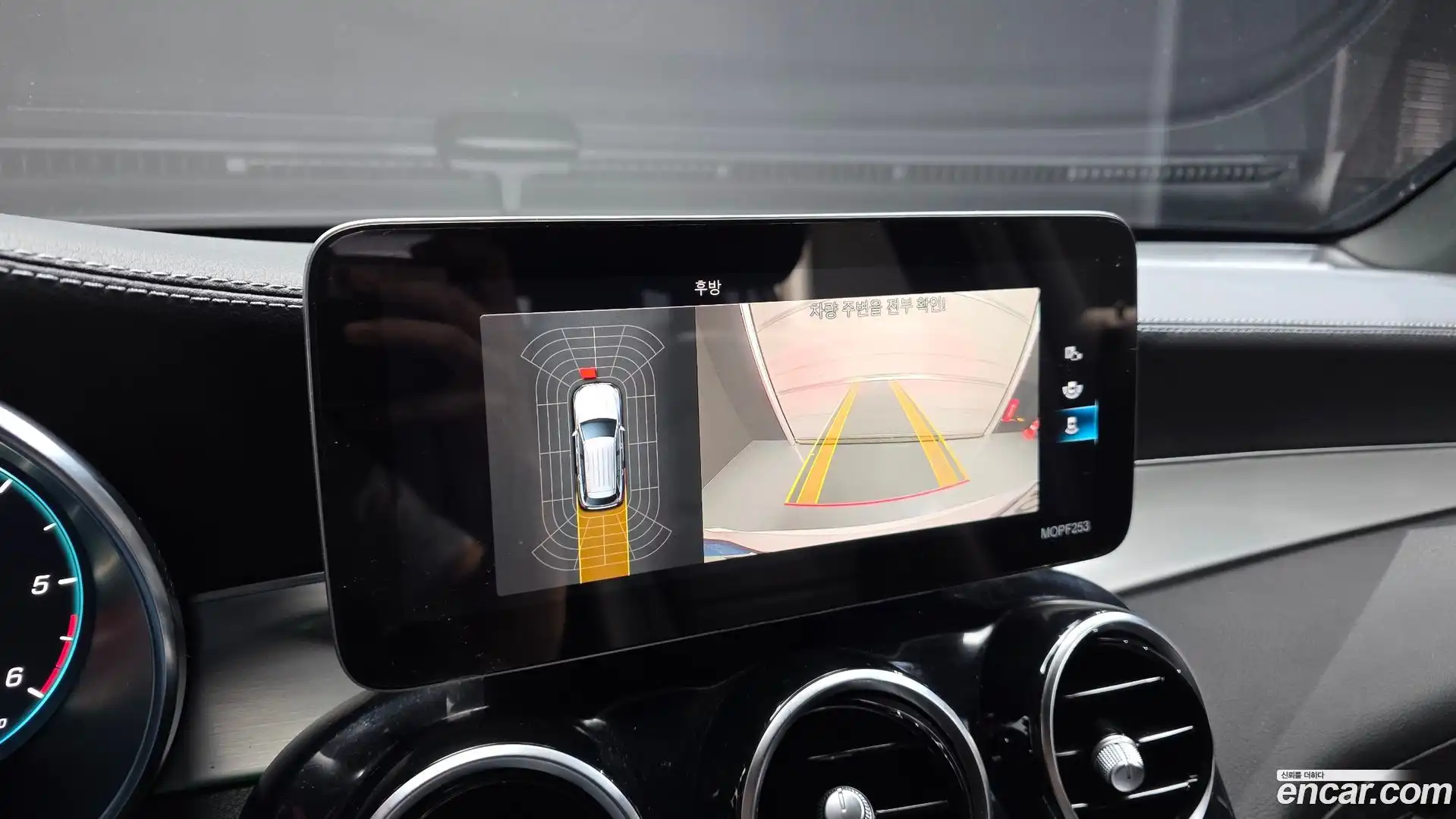 GLC-Class Mercedes-Benz 2021.2-OPTION-019
