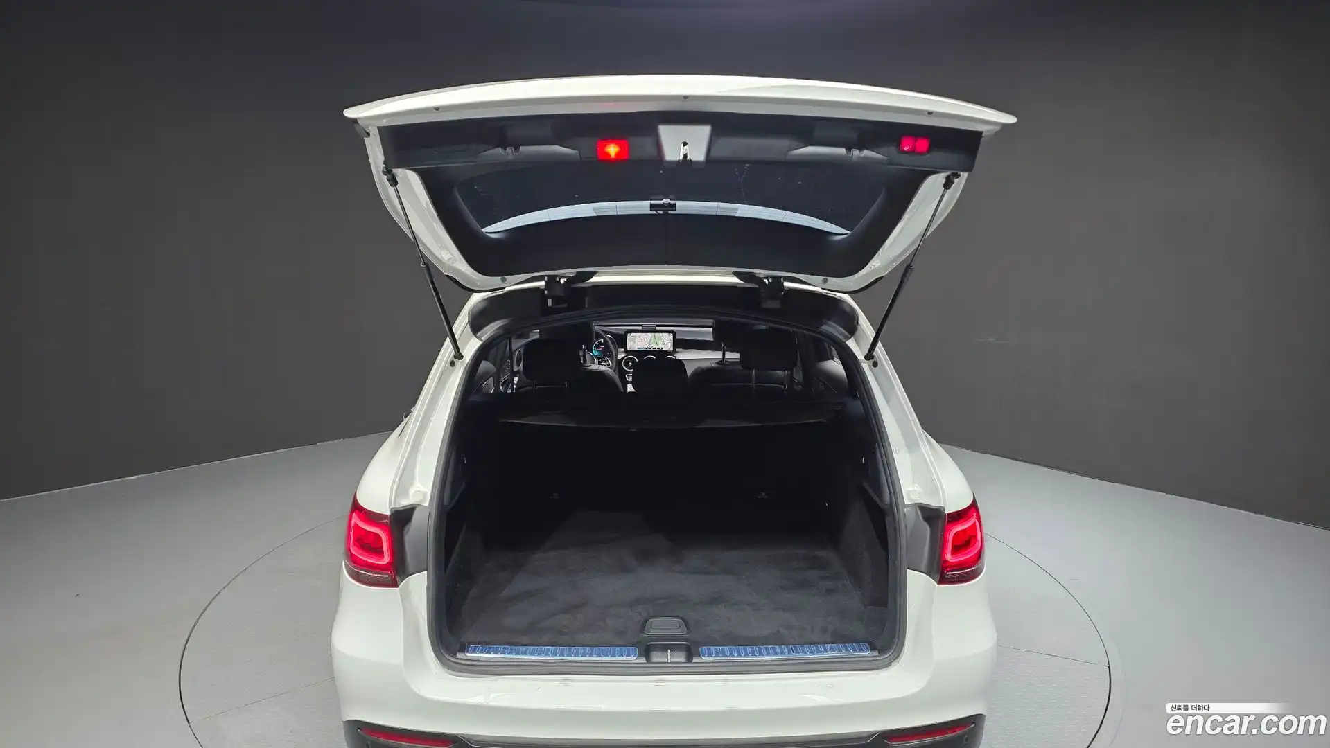 GLC-Class Mercedes-Benz 2021.2-OPTION-021