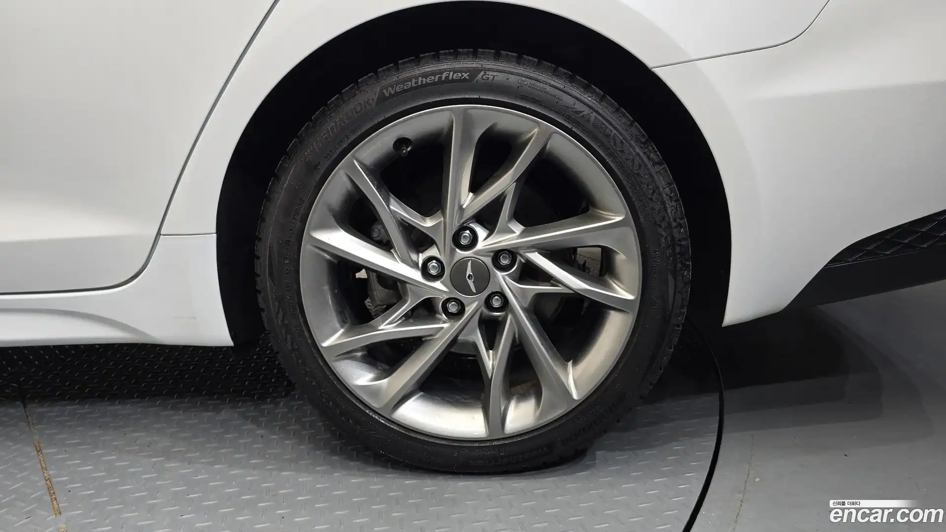 G70 Genesis 2021.9-OUTER-031