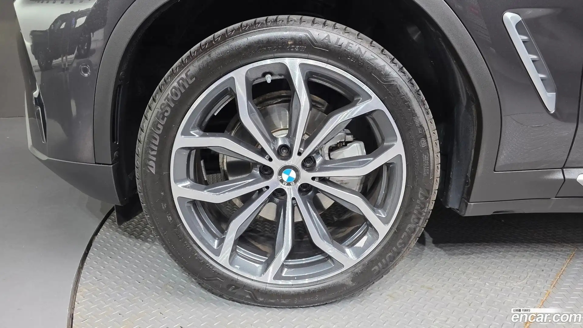X4 BMW 2025.5-OUTER-005